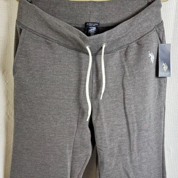 NWT US Polo Assn Womens Sz M Charcoal French Terry Sweatpants Slash Pockets - Picture 1 of 13